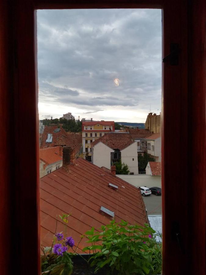 Apartament Mansarda Kluż-Napoka Zewnętrze zdjęcie